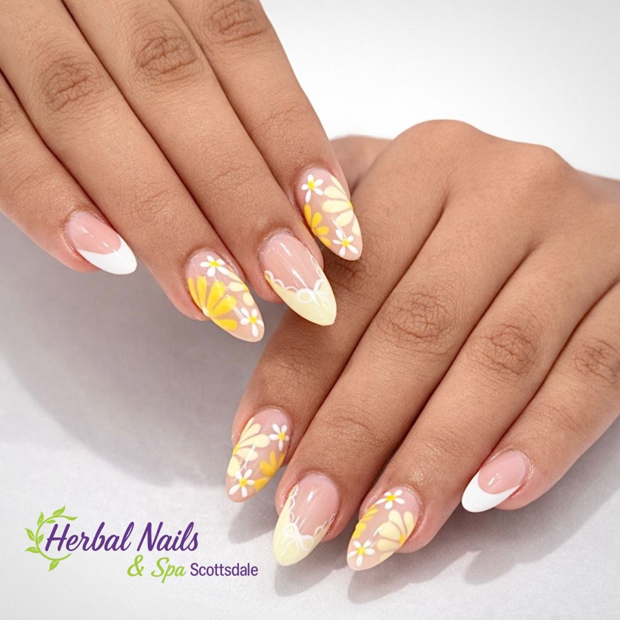 Herbal Nails & Spa at Lincoln- Scottsdale Marketplace